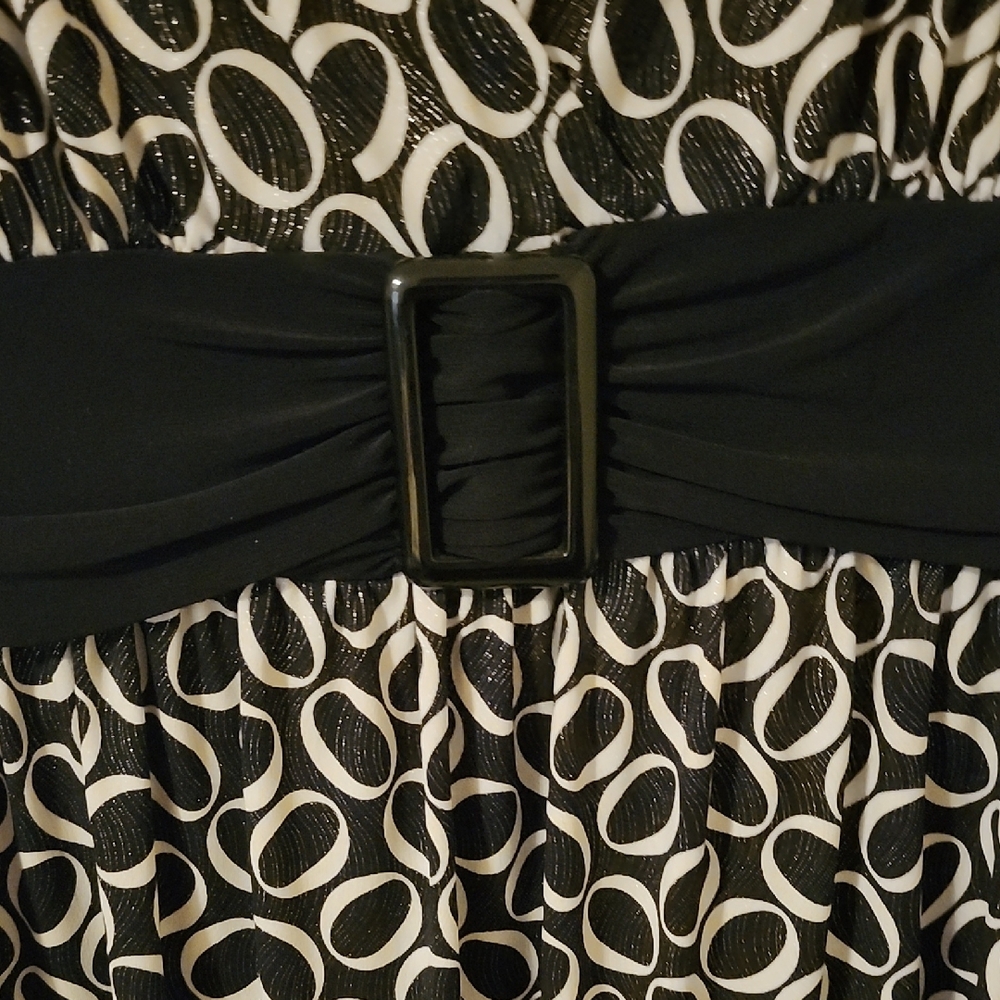 Wrapper Black and White A-line Cocktail Dress - Picture 3 of 4
